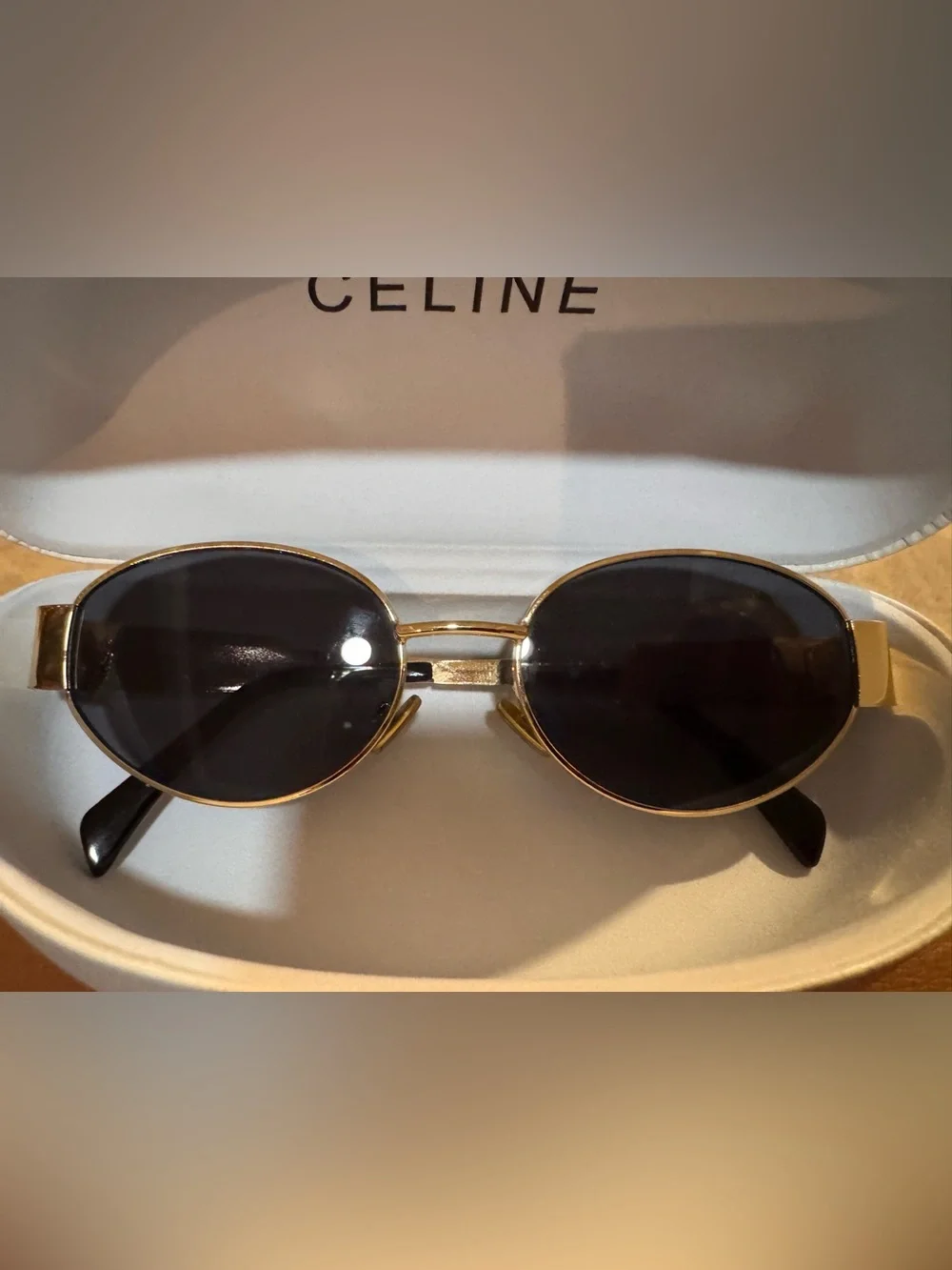 Trendy gold logo sunglasses oval